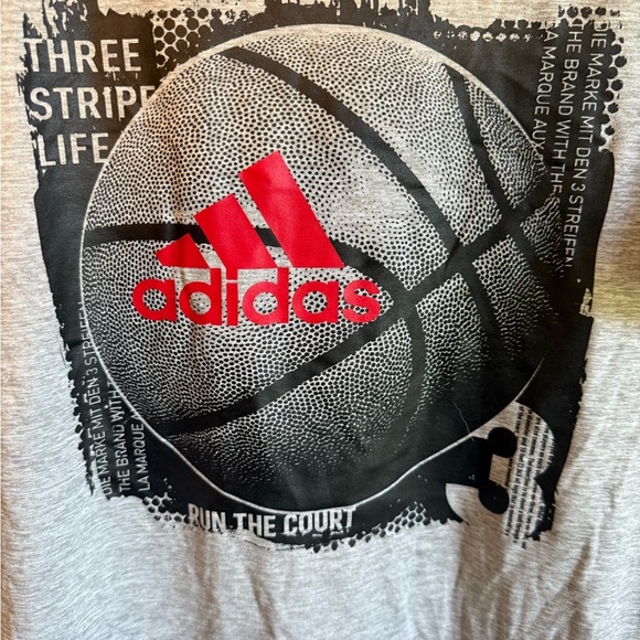 Boys XL Gray Adidas Basketball Graphic Print Athletic Shirt - Picture 2 of 5